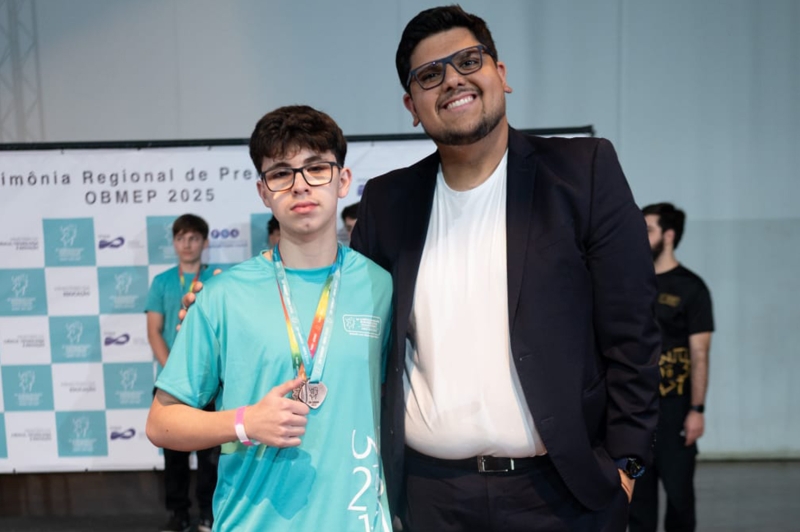 Orgulho de Tapiraí: jovem estudante acumula oito medalhas em Olimpíadas de Matemática